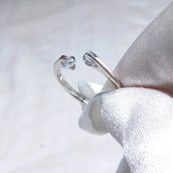 WOMANS STERLING SILVER 925 ADJUSTABLE RING WITH CUBIC ZIRCONIA - Picture 2 of 7